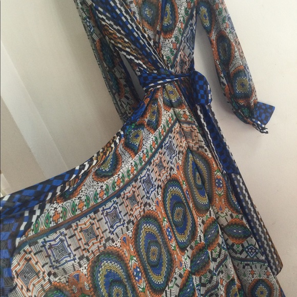 Meghan LA Maxi Dress - Picture 4 of 10